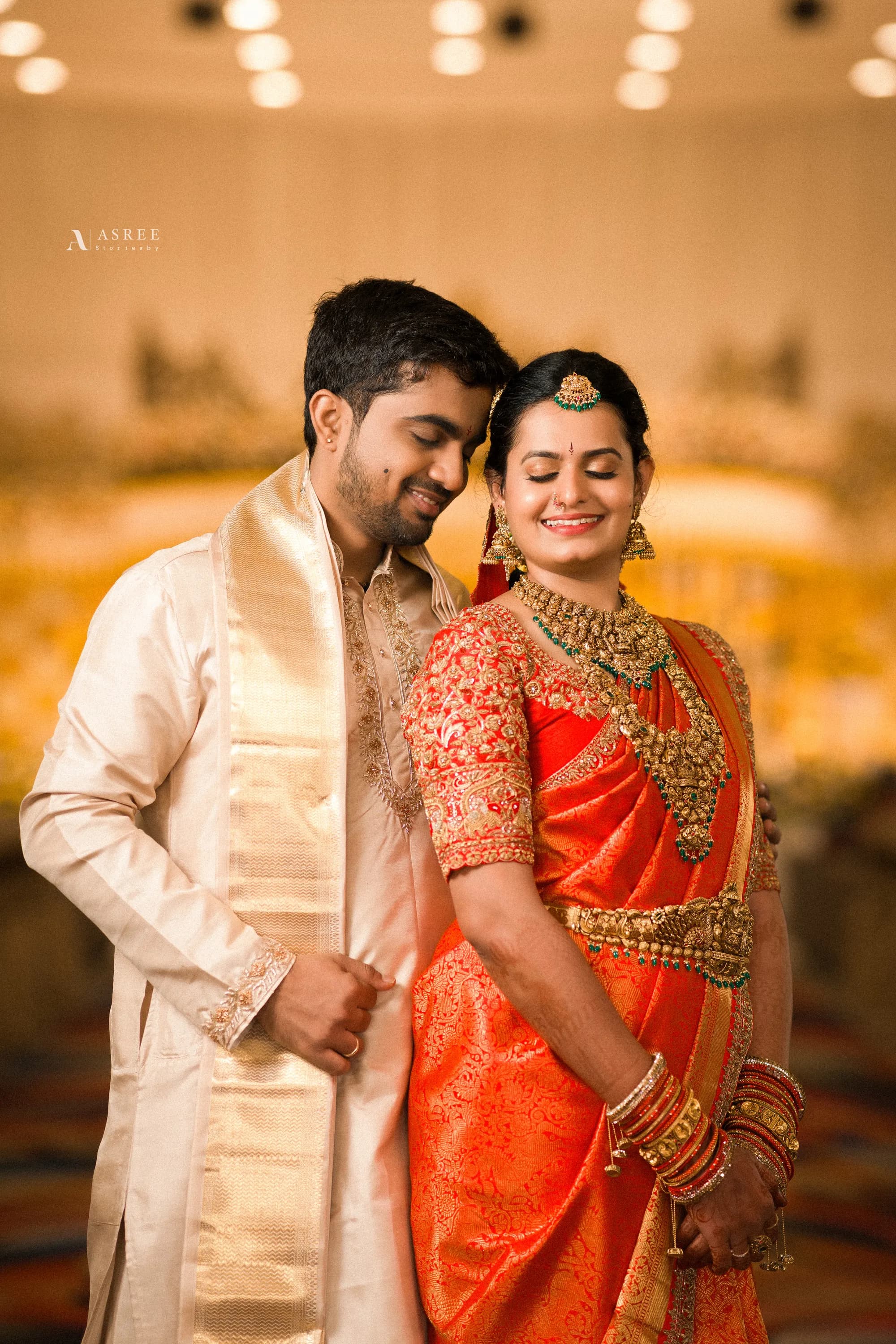 Grand architectural wedding moment